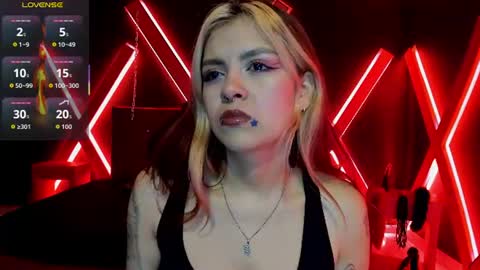 Snapshot of fabzy_fab chatting on June 2026 12:27:02 PM fabzy online show from June 2026 12:27:02 PM