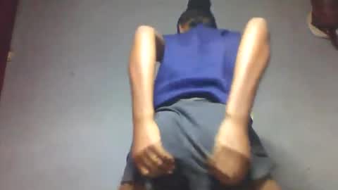 faiqua95 online show from April 2026 11:09:02 PM