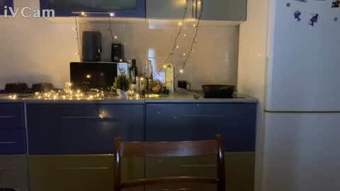 Arisha online show from December 2024 04:17:01 PM