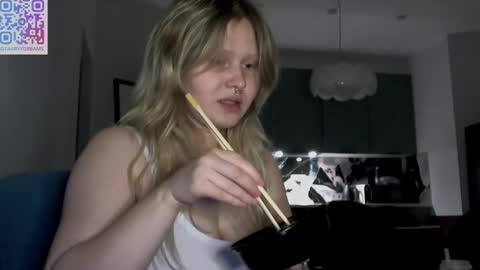 Arisha online show from February 2025 03:05:01 PM