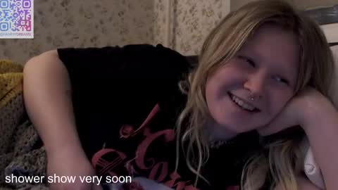 Arisha online show from February 2025 07:41:01 PM