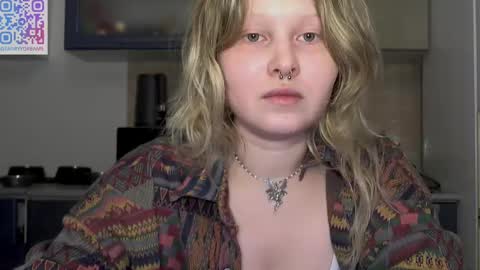 Arisha online show from February 2025 06:32:02 PM