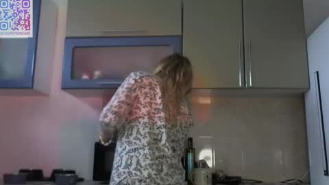 Arisha online show from March 2025 01:39:01 PM