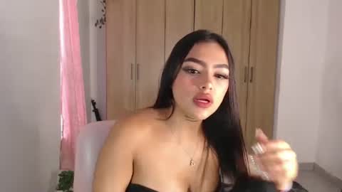 fairylatin online show from February 2025 10:33:01 PM