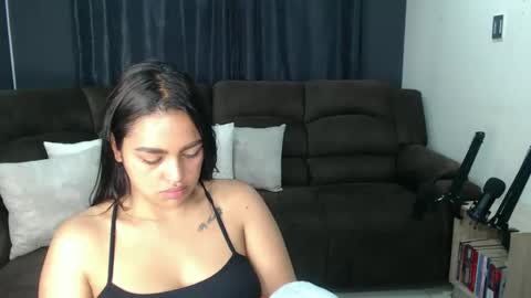 fairylatin online show from December 2025 11:52:02 AM