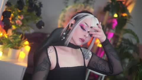 Snapshot of faith_chan chatting on October 2025 03:10:02 AM faith_chan online show from October 2025 03:10:02 AM