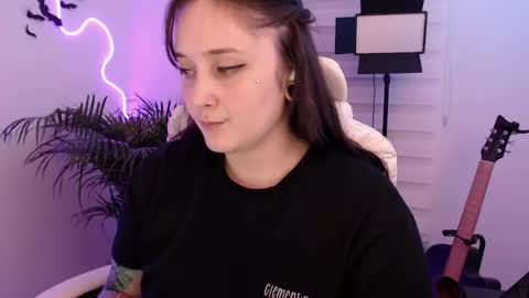 Snapshot of fallenag__ chatting on May 2026 11:36:01 PM OF fallenag 1 online show from May 2026 11:36:01 PM