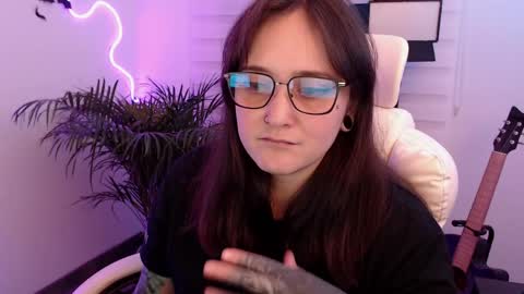 Snapshot of fallenag__ chatting on May 2026 01:45:01 AM OF fallenag 1 online show from May 2026 01:45:01 AM