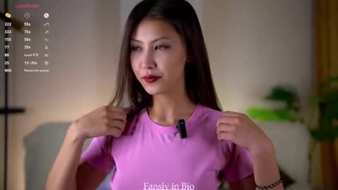 Kim online show from November 2025 02:17:01 PM