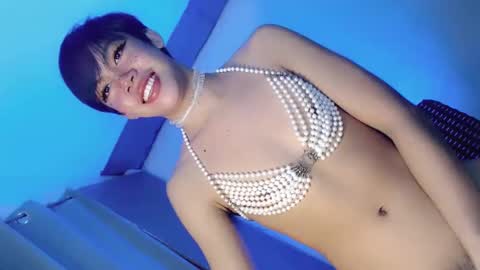 Ivy Lauren online show from February 2025 06:08:02 PM