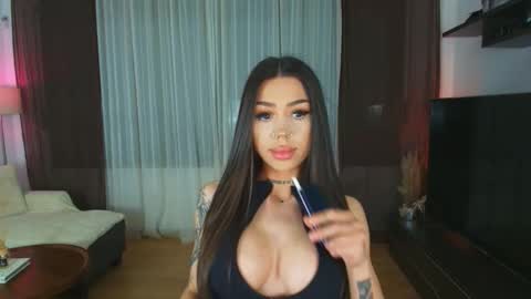 Jennifer online show from March 2026 10:57:01 PM