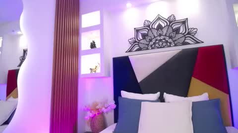 Snapshot of fancy_vixen chatting on February 2026 03:37:02 AM FANCY online show from February 2026 03:37:02 AM