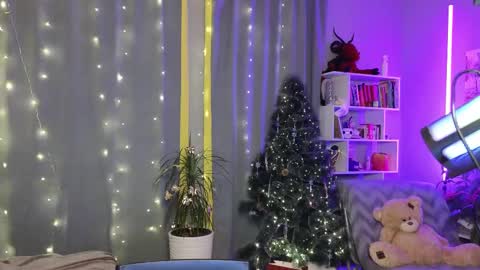 Snapshot of fancymeee chatting on December 2024 07:10:01 PM fancymeee online show from December 2024 07:10:01 PM