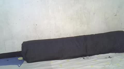 Snapshot of fangon2 chatting on October 2025 12:27:01 PM KEITH ELISA online show from October 2025 12:27:01 PM