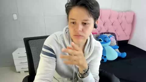 FANNY online show from October 2025 03:47:02 PM