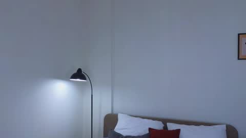 Eva online show from March 2025 04:19:01 AM