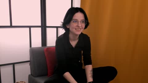 Snapshot of fannyharber chatting on December 2024 10:28:02 AM Mia online show from December 2024 10:28:02 AM