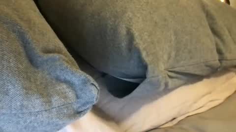 Alex online show from November 2025 02:43:02 AM