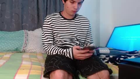 Snapshot of fantasyandsdreams chatting on May 2026 11:43:02 PM fantasyandsdreams online show from May 2026 11:43:02 PM