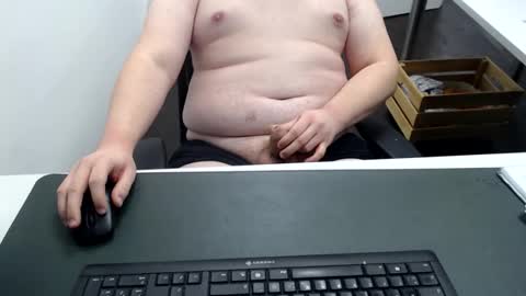 Cardi online show from November 2025 06:06:01 PM