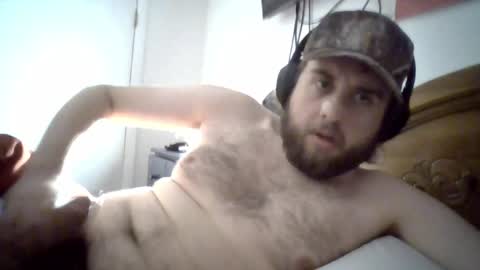 Snapshot of farmboy2398 chatting on May 2026 05:25:03 AM farmboy2398 online show from May 2026 05:25:03 AM
