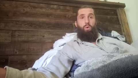 Snapshot of farmerboyart chatting on April 2026 05:41:02 PM farmerboyart online show from April 2026 05:41:02 PM