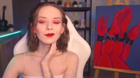 Fascinating   Eyes online show from November 2025 07:07:02 PM