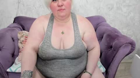 fashiona online show from February 2025 10:41:01 PM