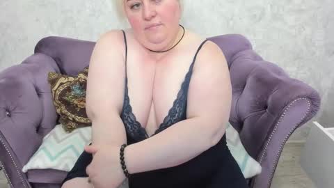 fashiona online show from September 2025 09:07:02 PM