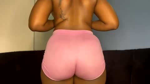 Winnie online show from December 2024 05:24:01 PM