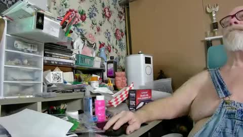 Fred. online show from March 2025 01:11:01 AM