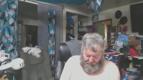 Fatman01 online show from October 2025 12:01:02 AM