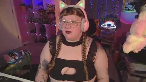 FatVeronica online show from February 2026 06:00:02 PM