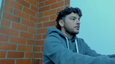 Snapshot of favid95 chatting on December 2024 01:25:02 AM favid95 online show from December 2024 01:25:02 AM