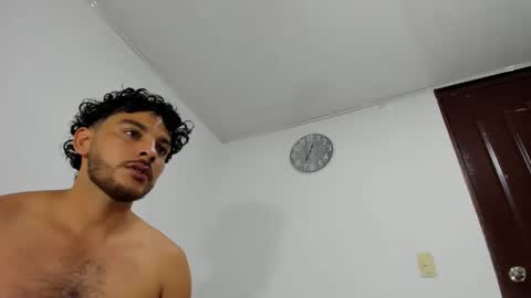 Snapshot of favid95 chatting on December 2024 05:32:01 AM favid95 online show from December 2024 05:32:01 AM