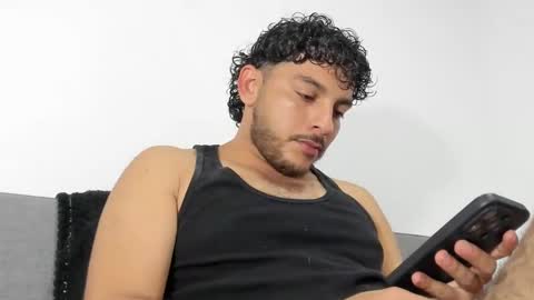 Snapshot of favid95 chatting on December 2024 01:25:01 AM favid95 online show from December 2024 01:25:01 AM