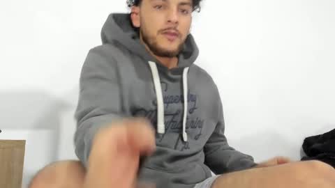 Snapshot of favid95 chatting on February 2025 04:26:02 AM favid95 online show from February 2025 04:26:02 AM