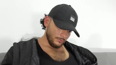 Snapshot of favid95 chatting on February 2025 02:55:01 AM favid95 online show from February 2025 02:55:01 AM