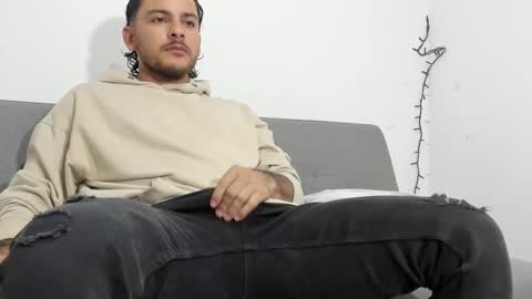 Snapshot of favid95 chatting on March 2025 05:01:01 AM favid95 online show from March 2025 05:01:01 AM