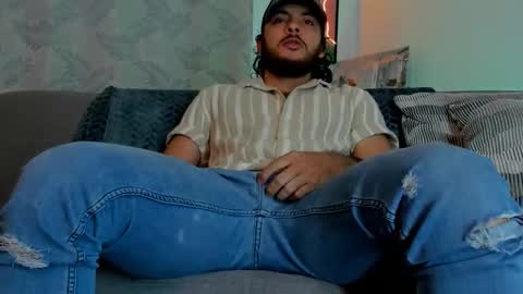 Snapshot of favid95 chatting on October 2025 09:20:01 PM favid95 online show from October 2025 09:20:01 PM