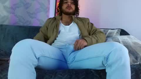 Snapshot of favid95 chatting on November 2025 02:11:02 AM favid95 online show from November 2025 02:11:02 AM