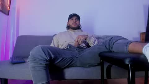 Snapshot of favid95 chatting on November 2025 11:15:01 PM favid95 online show from November 2025 11:15:01 PM