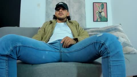 Snapshot of favid95 chatting on February 2026 05:31:01 PM favid95 online show from February 2026 05:31:01 PM