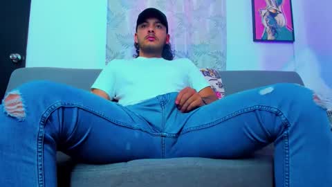 Snapshot of favid95 chatting on March 2026 04:14:02 PM favid95 online show from March 2026 04:14:02 PM