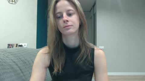 favoriteyour online show from November 2025 04:35:01 AM