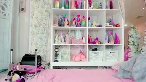 fawnmoonx online show from December 2024 07:05:01 AM