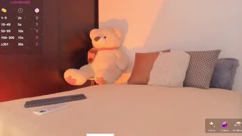 welcome to my world  online show from February 2025 10:14:02 PM