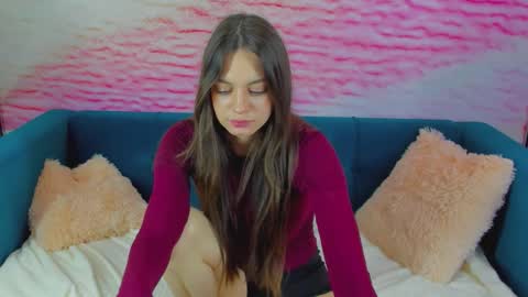 Faye online show from November 2025 01:28:01 AM