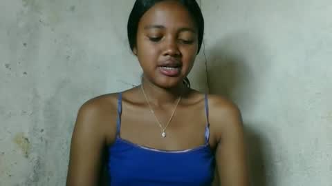 fayence09 online show from December 2025 02:13:01 PM