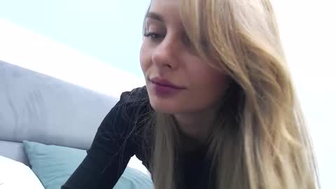 fayko21 online show from October 2025 08:33:01 PM